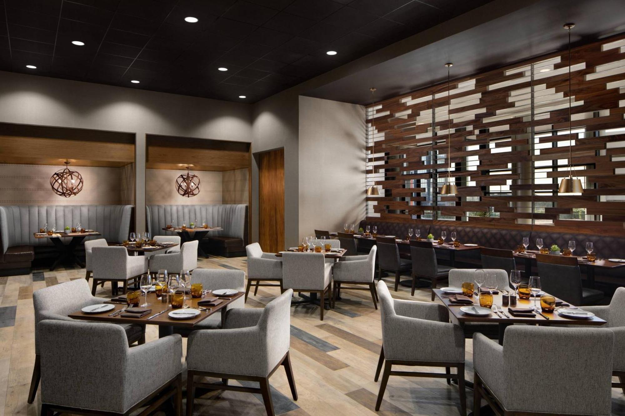 Marriott Dallas & Convention Center